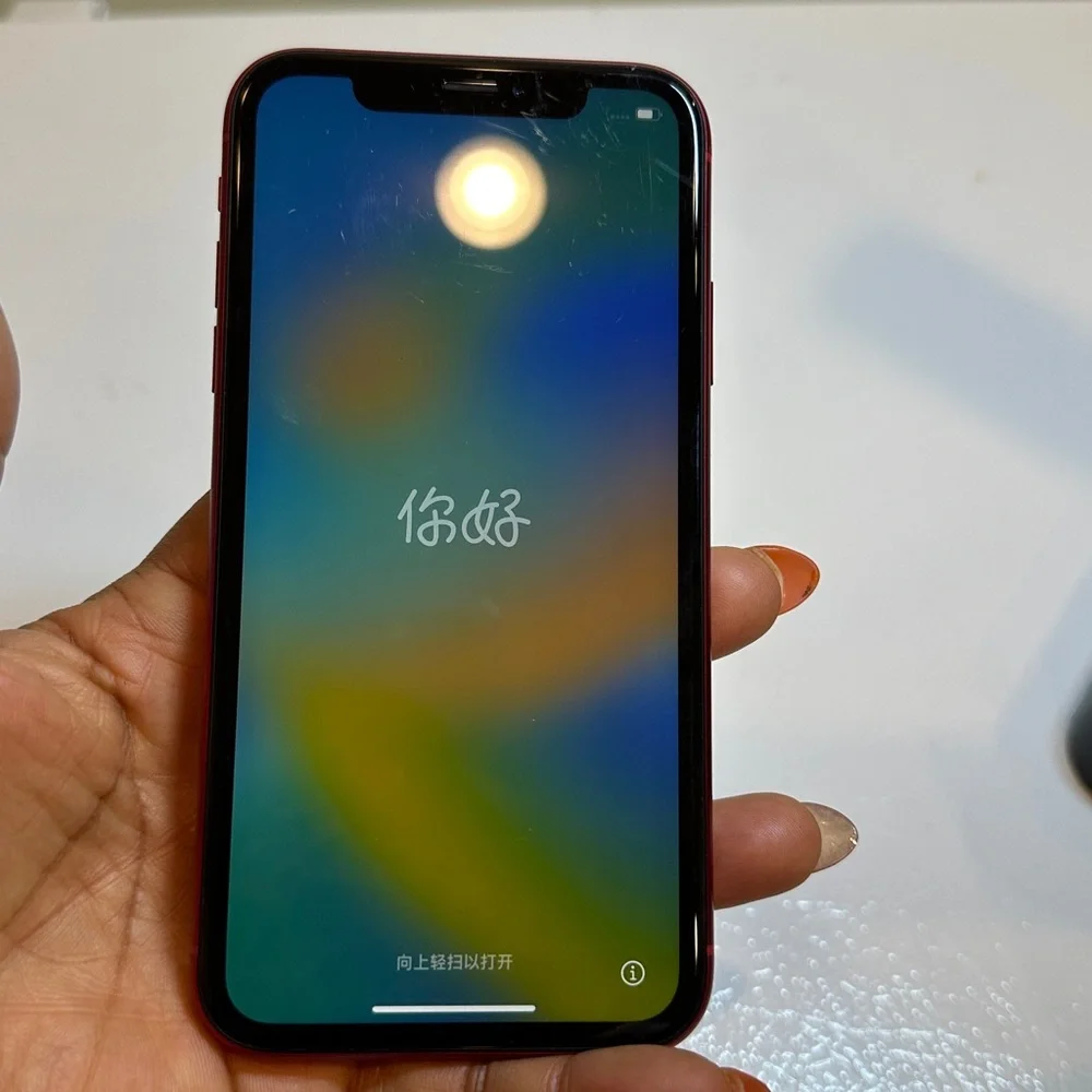 Apple Smartphone - Vibrant Red iPhone XR 64GB Verizon BH 95% color red